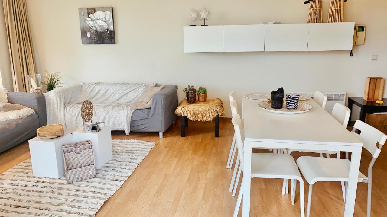 Ruim, Lichtrijk Appartement Met Groot Terras Uitstekend Gelegen In De Panne Exteriör bild